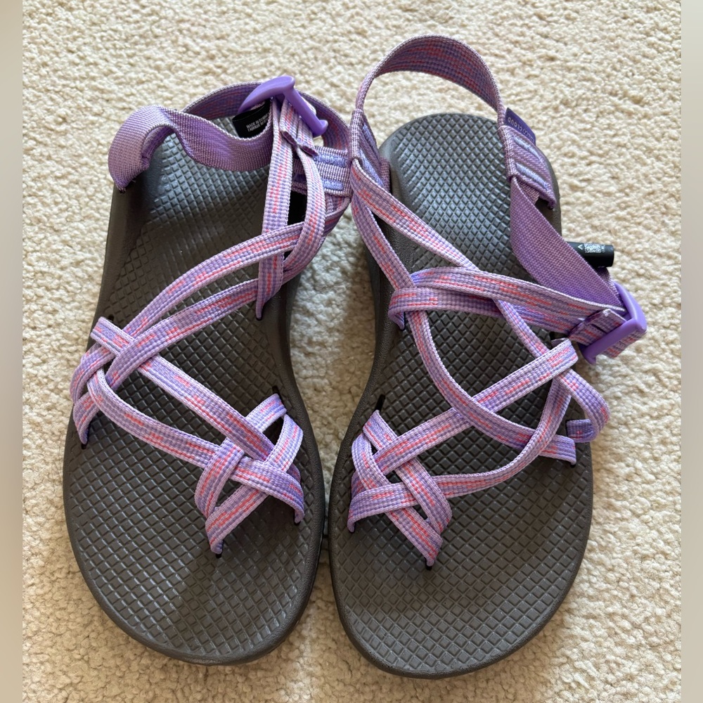 LIKE NEW CHACOS